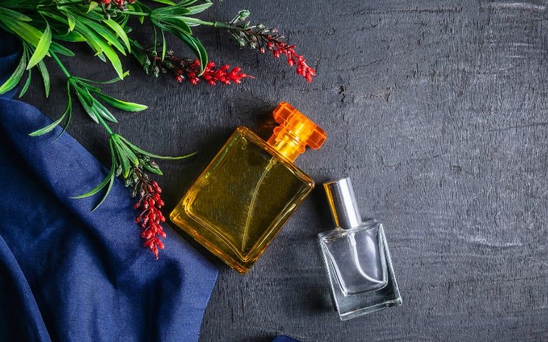 Understanding Perfume Notes: The Story Behind Every Fragrance